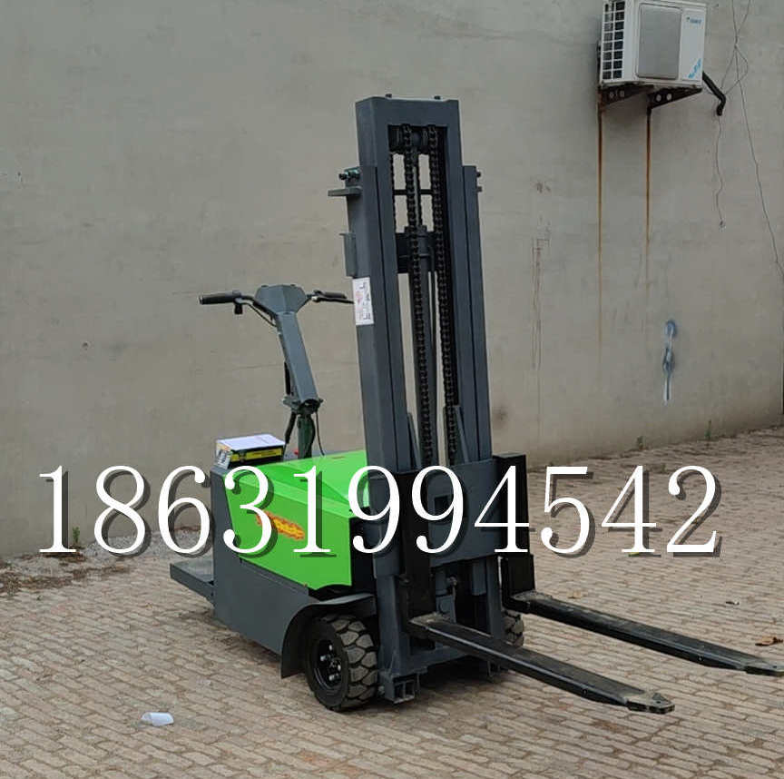 调兵山市优程全电动叉车插腿式堆高车液压装卸车1.5吨升高小型站驾式铲车